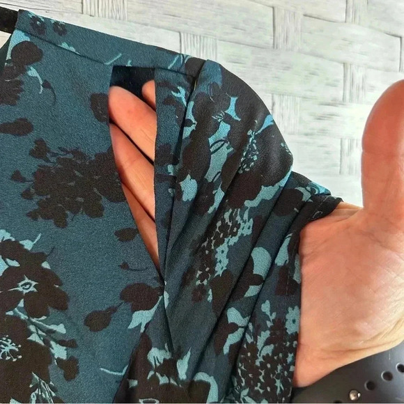 Torrid aqua & black Floral Cut out sleeve lined, dress feminine fit & flare - Picture 5 of 12